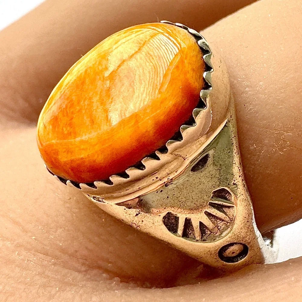 Orange Spiny Oyster Navajo Band Sz 8 Ring 15mm Signed ML Handmade‎ Native